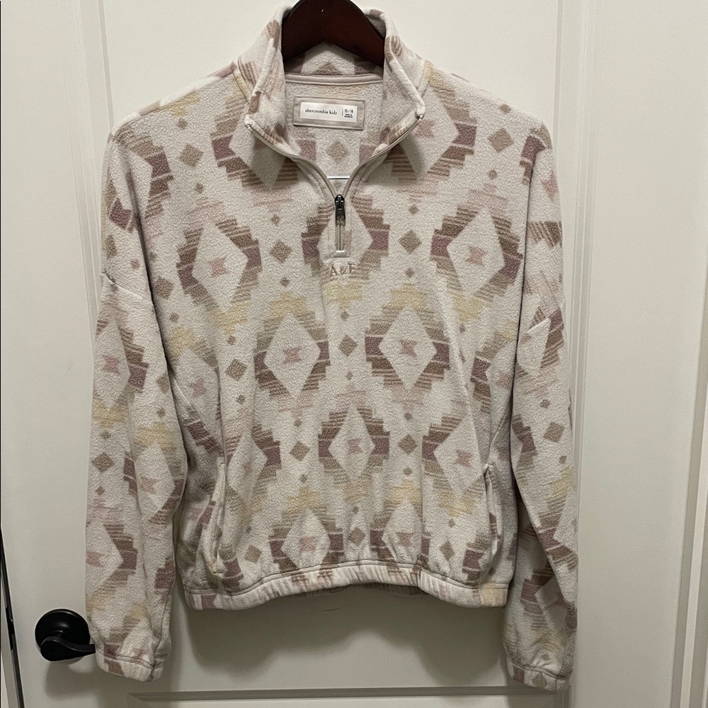 Abercrombie & Fitch Cream and Tan Aztec Patterned Half Zip Pullover size 15/16